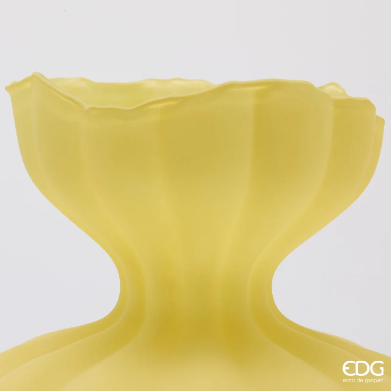 Edg Enzo de Gasperi Vaso Flow Sinuoso in vetro opaco giallo D26xH32 cm - Image 3